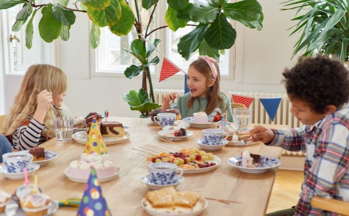 Roll Into Luxury: How a Pamper Bus Transforms Children’s Pamper Parties